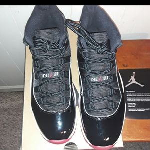 Nike Air Jordan 11 Retro "Breds " High Tops